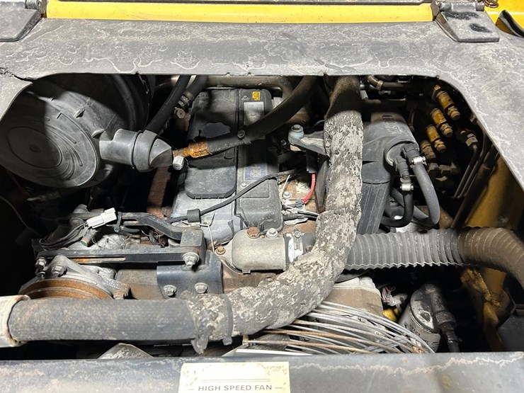 asv-rc-100-skid-steer-loader-image-15