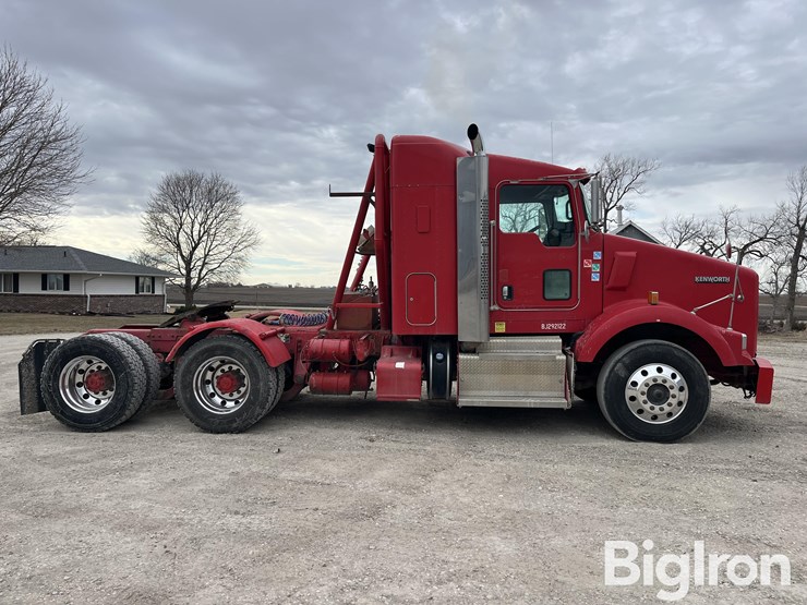 2011-kenworth-t800-image-4
