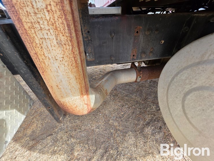 1984-international-f-4370-image-17