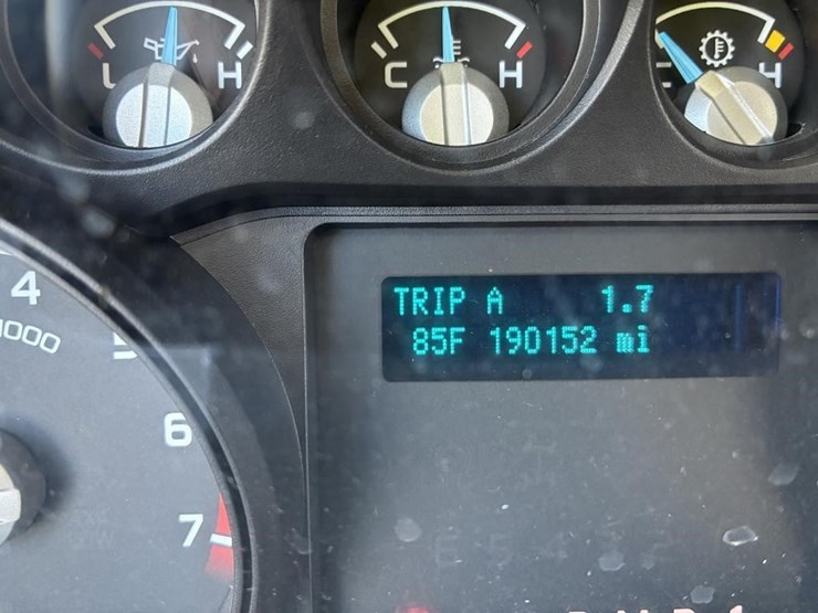 2012-ford-f250-image-17