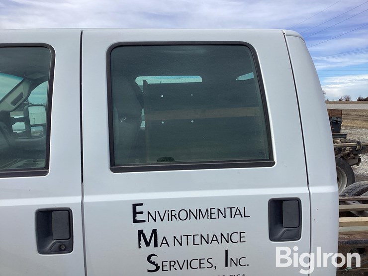 2012-ford-f550-image-9