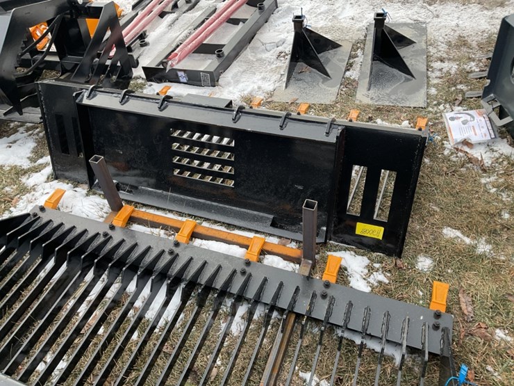 skid-steer-rock-bucket,-serial-cd-yscd251232,-72"-width,-steel-material-image-3