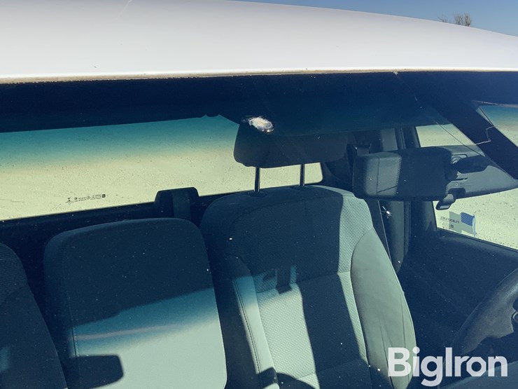 2016-chevrolet-3500-image-14