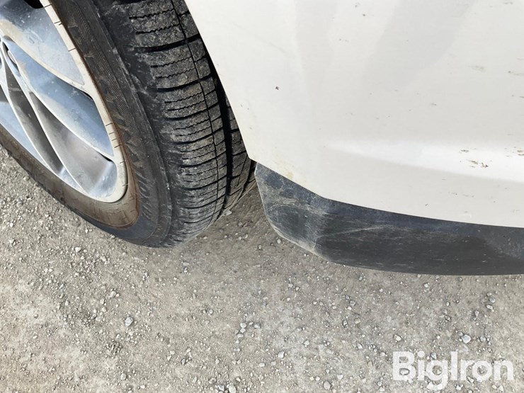 2016-ford-edge-titanium-image-10