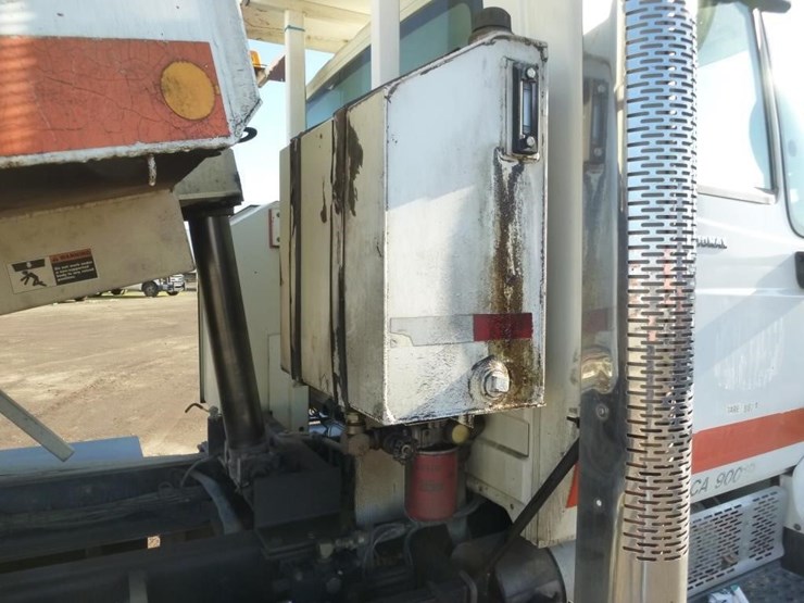 2004-international-7400-image-23