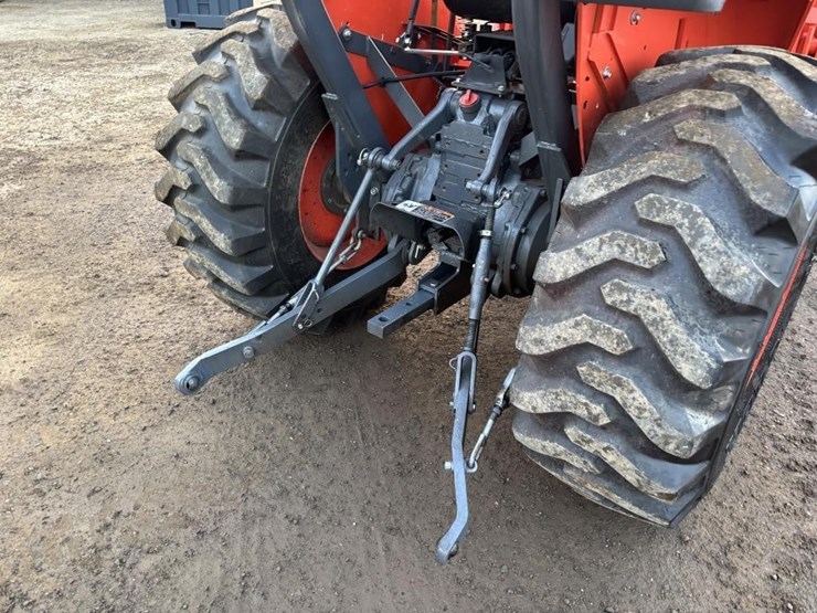 2018-kubota-l2501d-image-13