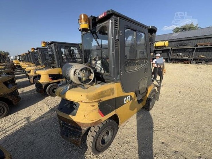 2020-caterpillar-gp30n-image-7