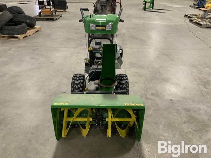 john-deere-16-image-2