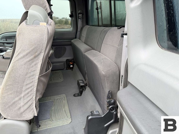 2003-ford-f250-image-27