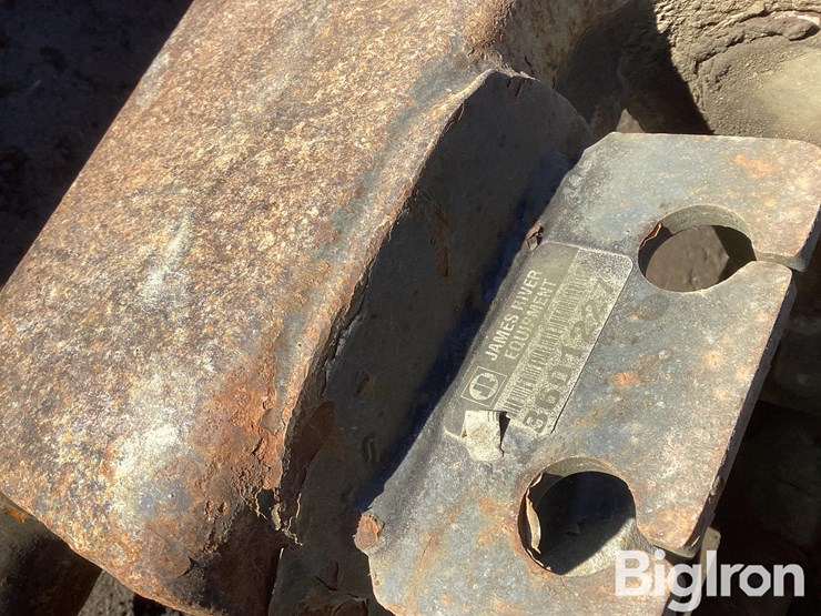 2015-deere-524k-image-15