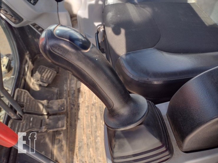 kubota-kx040-4-image-12