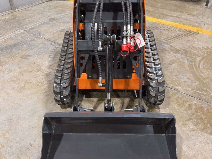 2025-sdlanch-sdll30-mini-skid-steer-image-8
