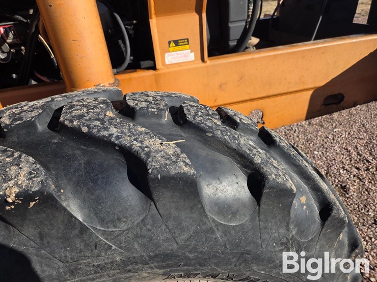 lull-644b-37-image-14