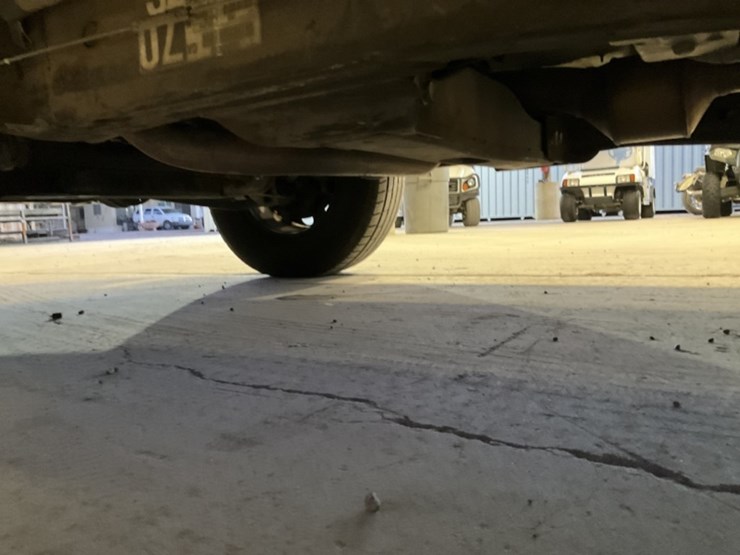 2012-chevrolet-silverado-1500-image-24