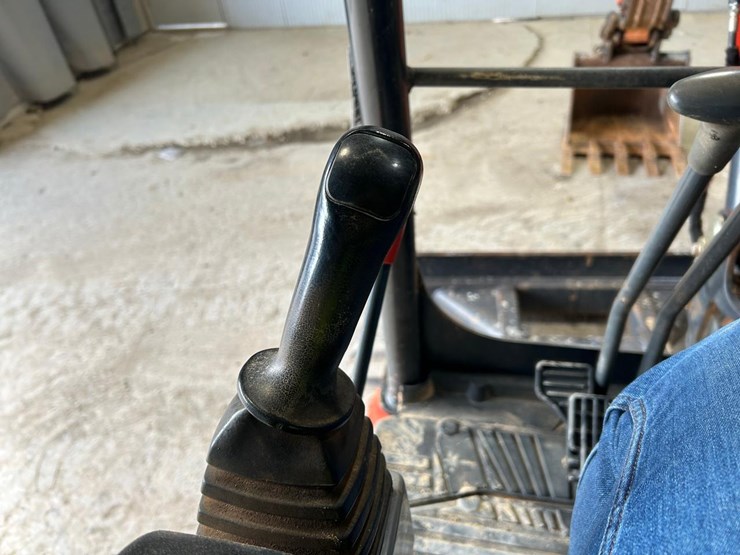 2019-kubota-kx033-4-image-26