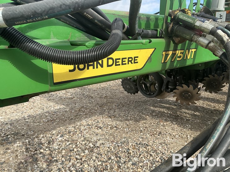 2022-john-deere-1775nt-image-14