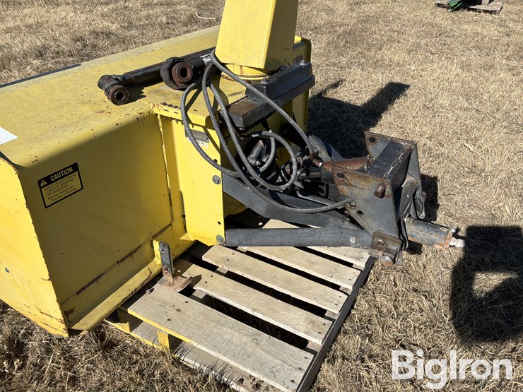 john-deere-snow-blower-compact/utility-tractor-attachment-image-15