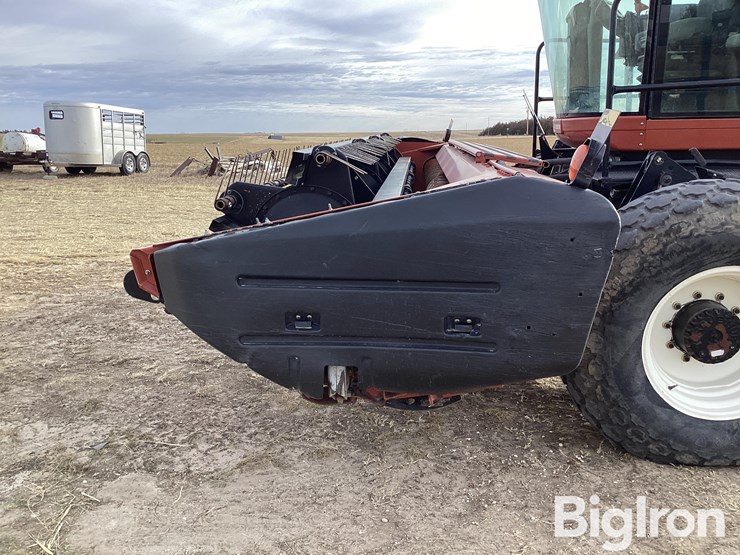 2005-hesston-9240-image-10