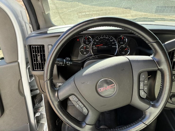 2023-gmc-3500-image-11