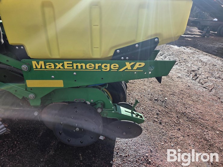 2012-john-deere-1760-image-9