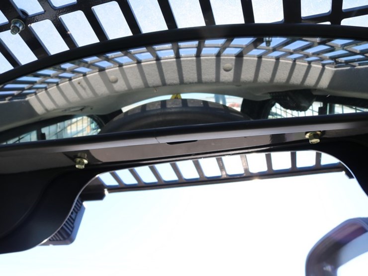 2023-new-holland-c362-image-17