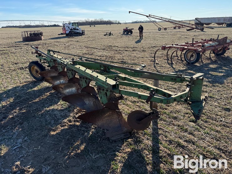 john-deere-5-image-3