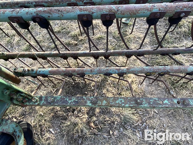 john-deere-350-image-13