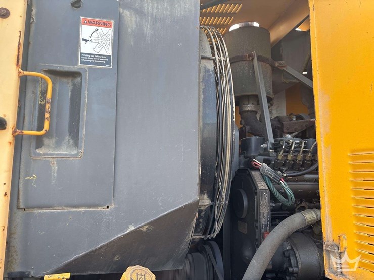 2001-volvo-g710-articulated-motor-grader-image-12