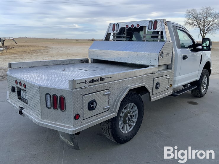 2019-ford-f350-xl-image-5
