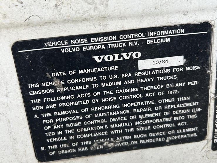 2015-volvo-f6-image-24