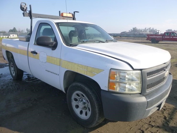2008-chevrolet-silverado-1500-image-2