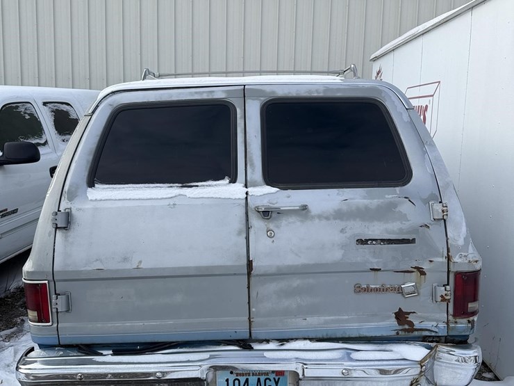 1983-chevrolet-suburban-image-4