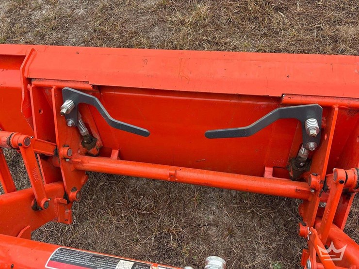 2025-kubota-l4060d-42hp-4wd-utility-loader-tractor-image-10