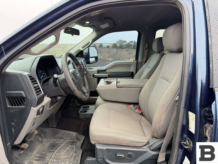 2018-ford-f350-image-31