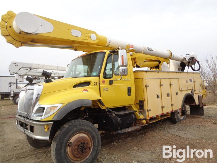 2007-international-7400-image-9