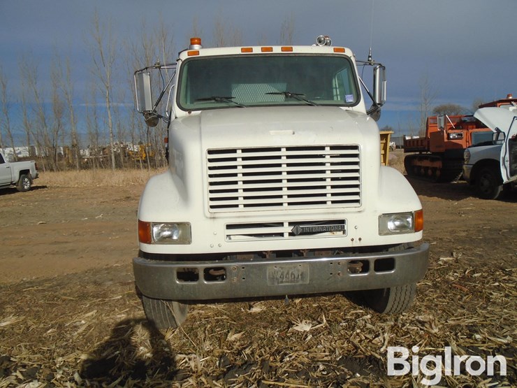 1999-international-8100-image-12