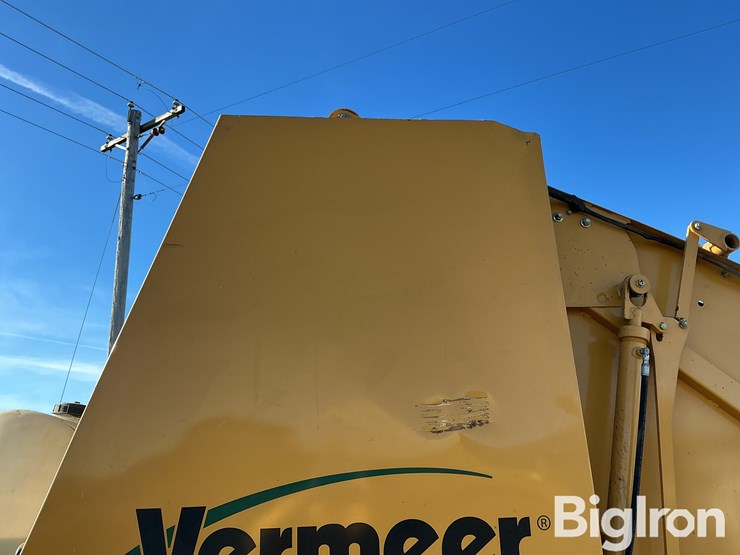 2011-vermeer-605-image-17