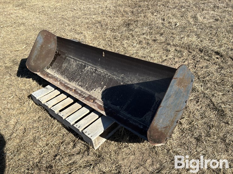 front-end-loader-dozer-blade-image-1