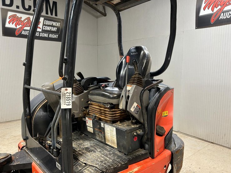 2019-kubota-kx033-4-image-19