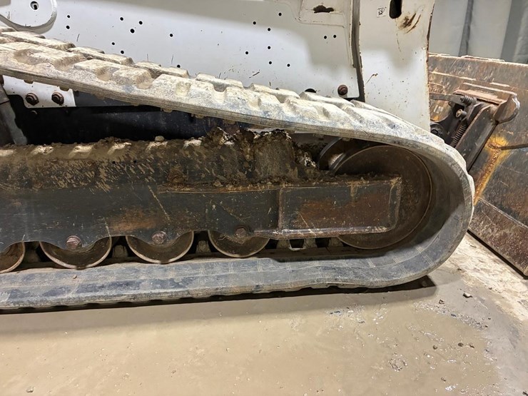 2020-bobcat-t770-image-13