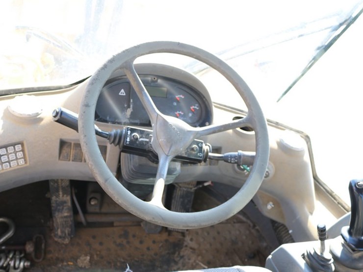 2005-volvo-l110e-image-14