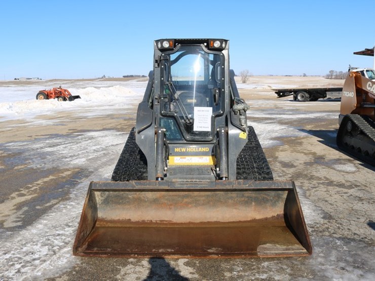 2023-new-holland-c332-image-7