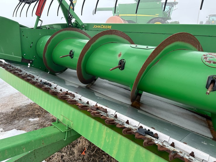 2015-john-deere-635f-image-40