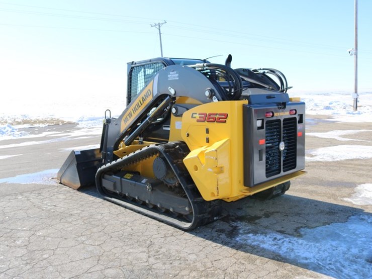 2023-new-holland-c362-image-5