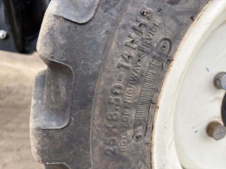 2021-new-holland-workmaster-25-image-19