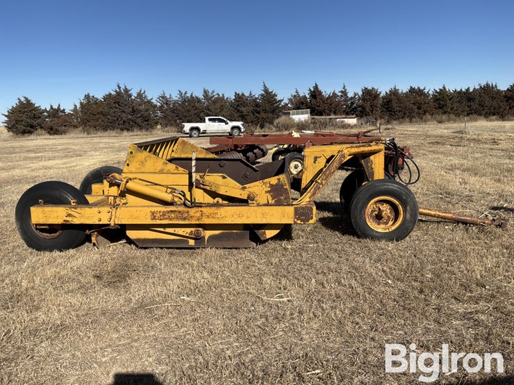 soilmover-75rf-pull-type-scraper-image-4