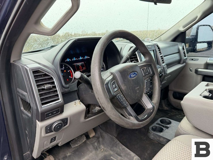 2018-ford-f350-image-32