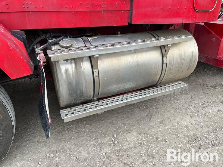 2012-kenworth-t800-image-18