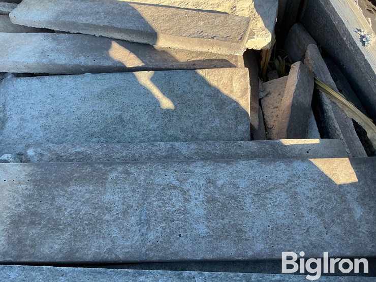 coronado-princeton-granite-stone-siding-image-10