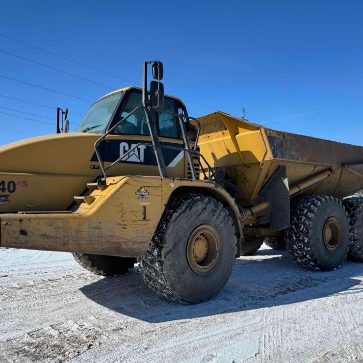 2007 CATERPILLAR 740